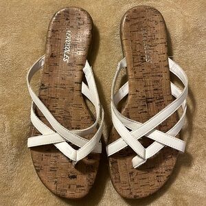 Aerosoles strappy flat sandal. Great pre-owned condition
